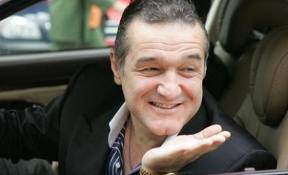 Hotii care i-au furat masina lui Becali, condamnati definitiv