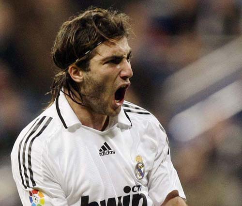 „Galacticul” Higuain, transferat de iubita la PSG