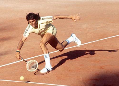 Povestea celor trei dungi ale lui Ilie Nastase