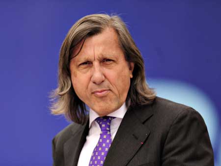 Secretul tineretii lui Ilie Nastase : “Prefer injectiile cu botox”!