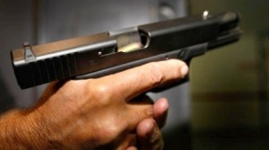pistol - Ziarul National