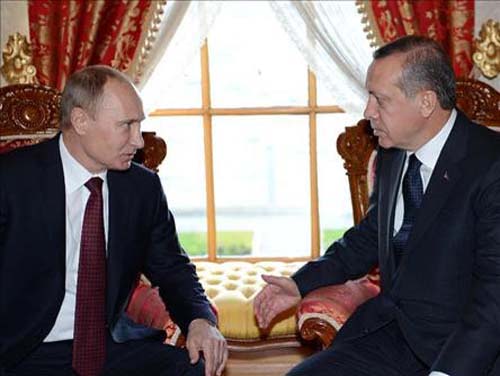 Putin a lasat durerile de sale si a dat o fuga in Turcia