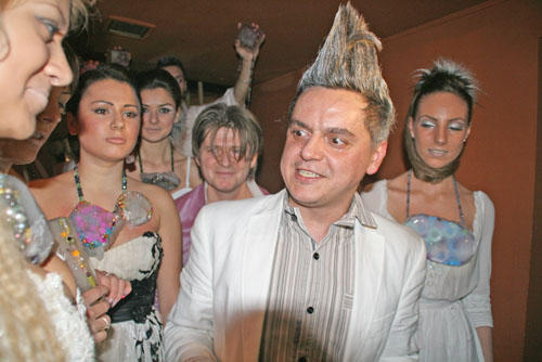 Designerul Adrian Haiduc si-a tinut modelele la rece