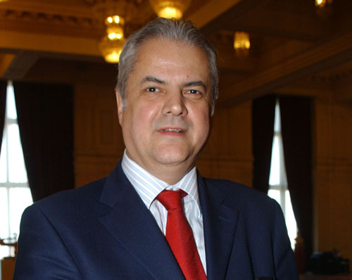 Nastase se razboieste cu judecatorul Danilet