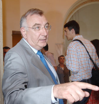 Chiliman contraataca: Antonescu, lipsit de onoare si bun-simt