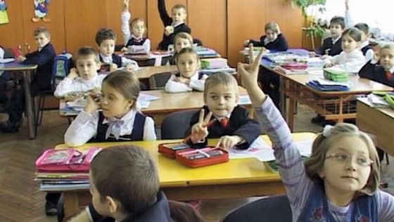Ponta impaca ambele tabere: Parintii au de ales intre gradinita si grupa pregatiroare