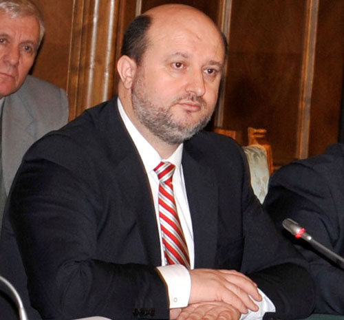 Primariile datornice, obligate sa se imprumute la Trezorerie cu dobanda
