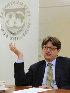 Erik de Vrijes FMI - Ziarul National