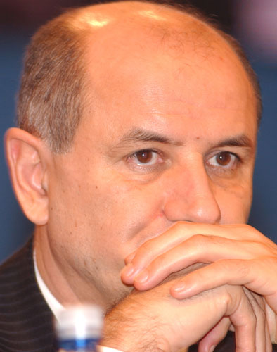 Copos spera sa fie achitat macar intr-unul dintre dosare. Va putea primi in cel de-al doilea cu suspendare