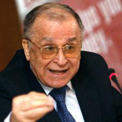 Iliescu, de onomastica: Am auzit ca de la Cotroceni o sa-mi trimita un pachet de flori