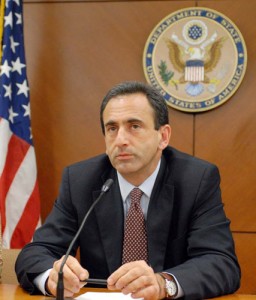 Philip Gordon - Ziarul National