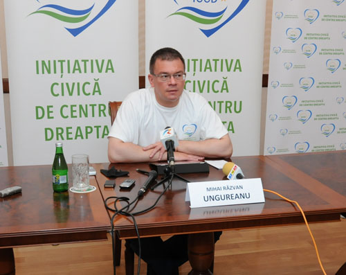 Ungureanu musca mana care l-a facut premier