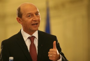 Basescu: O consolidare a imunitatii parlamentare in raport cu incalcarea legii, o grava eroare