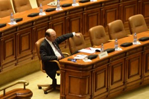 Traian Basecu - Parlament - Narcis Pop (2) - Ziarul National
