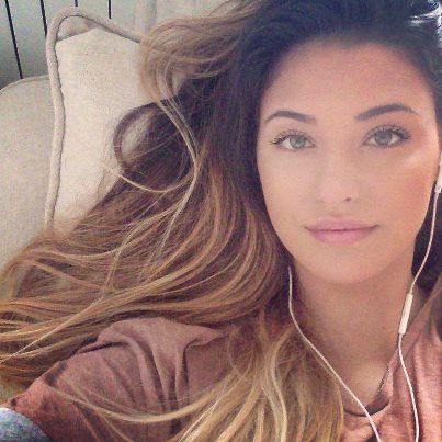 Antonia blonda. Poza care a strans mii de like-uri in cateva minute!