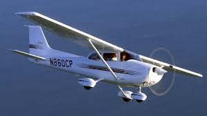 avion-usor - Ziarul National