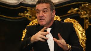 Becali: Sotia nu m-a lasat sa joc in filmul lui Nicolaescu! Credea ca o sa pierd ziua la filmari, cu fetele!