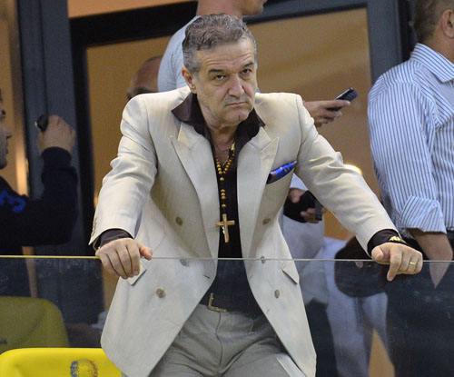 Cum salveaza Gigi Becali sportul romanesc: Pac-pac si scade impozitul la 32%