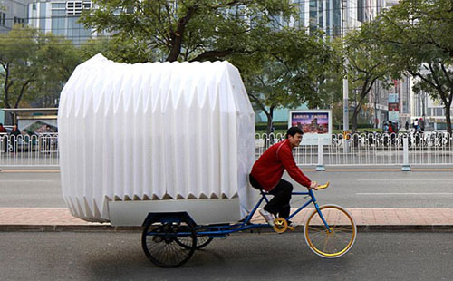 Cea mai usoara casa poate fi transportata pe o tricicleta