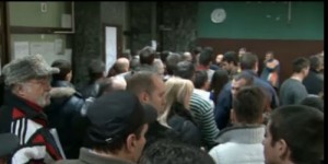 coada la permisde auto - Ziarul National