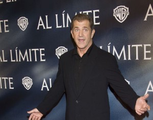 Mel Gibson ei der Premiere von "Edge of Darkness" in Madrid - Ziarul National
