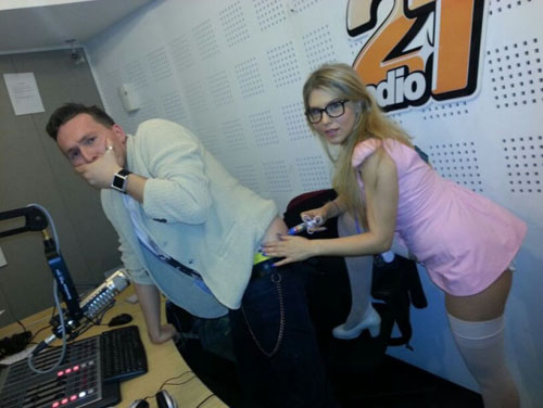 Corina, asistenta medicala XXX la radio!