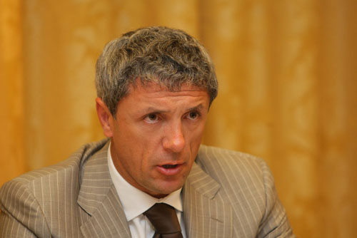 Gica Popescu s-a retras din structurile UEFA