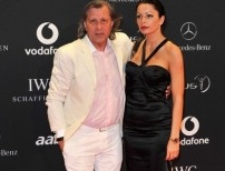Ilie Nastase, exasperat de paparazzi: Sunt periculosi. Nimeni nu ia atitudine!