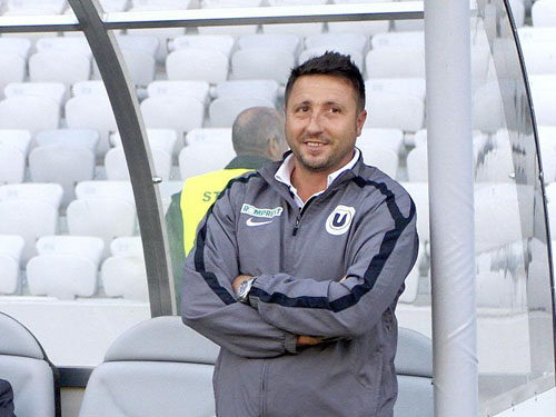 Marius Popescu, tehnicianul Universitatii Cluj, salariu de 1.594 de ori mai mic decat Mourinho!