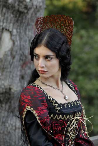 „Printesa Isabella Fortuna” a renuntat la politica pentru „Suleyman Magnificul”