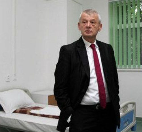 Oprescu i-a dat prietenului Catalin Galea un contract de 325.000 de euro
