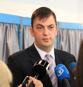rares manescu - Ziarul National