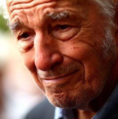 Ramas bun, Sergiu Nicolaescu! Lacrimi si aplauze: Cortegiul funerar a plecat de la Cercul Militar