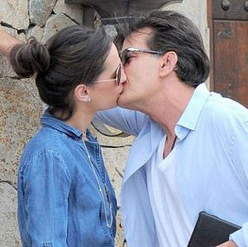 Uite cu ce starleta porno se iubeste Charlie Sheen!