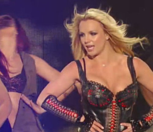 Britney Spears a dat cu piciorul la 15 milioane de dolari
