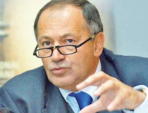 Rosca Stanescu da in gat conducerea PNL