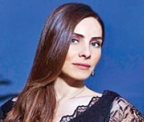 Sultana Mahidevran, din „Suleyman Magnificul”, joaca rolul Andreei Marin