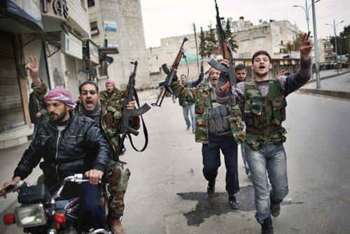 Americanii si rusii ii atrag pe jihadisti in Siria, ca sa-i elimine