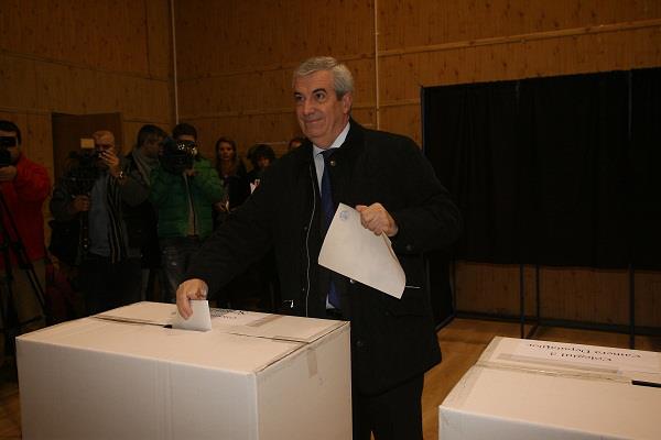 Tariceanu, sah la Antonescu. Prezidentiabilul PNL, stabilit prin alegeri interne