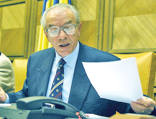 Vacaroiu face „partie” pentru schimbarile politice