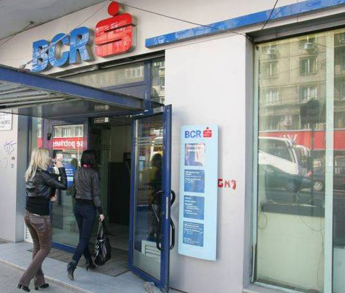 Anunt descurajator: „Moneda nationala nu va mai atinge 4,30 lei/euro!”