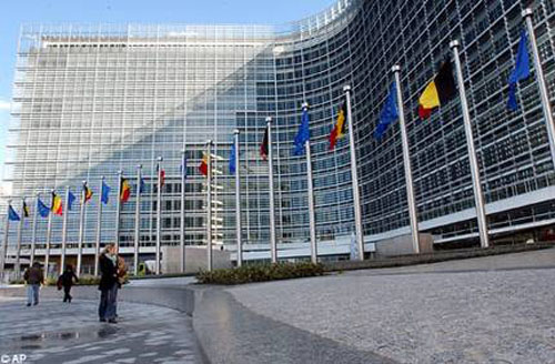 Turnatoria, obligatorie in institutiile europene