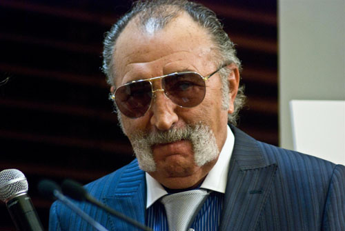 „Efectul Tiriac”: Leul intra pe panta deprecierii