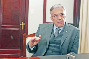 MUGUR ISARESCU-FANE (1) - Ziarul National