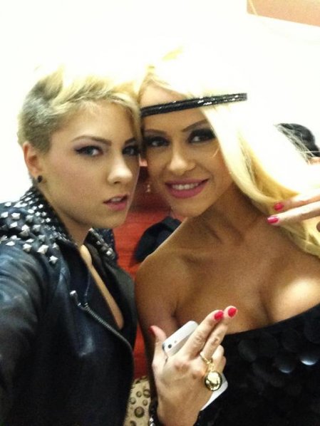 Te cunosc de undeva. FOTO: Anda Adam, Ioana Anuta si Pepe sunt gata pentru inceputul sezonului 3!