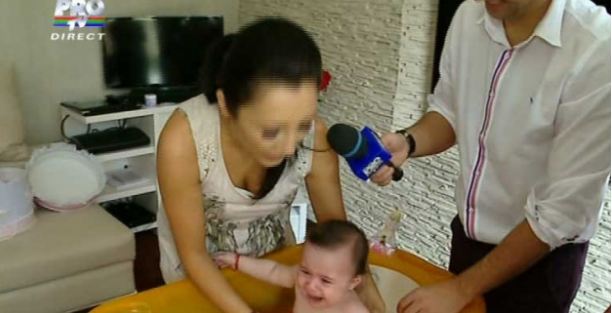 Fetita lui Pepe, baita cu aur, euro, miere si lapte!