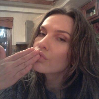 Anna Lesko le-a trimis fanilor un pupic de „noapte buna”. Uite-o gata de somn! – VIDEO