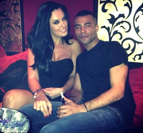 Ashley Cole s-a iubit cu o nimfomana dupa ultimul joc