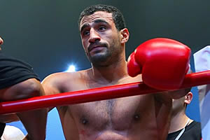 Din puscarie direct in ring! Badr Hari este gata sa infrunte „Moartea din Carpati”
