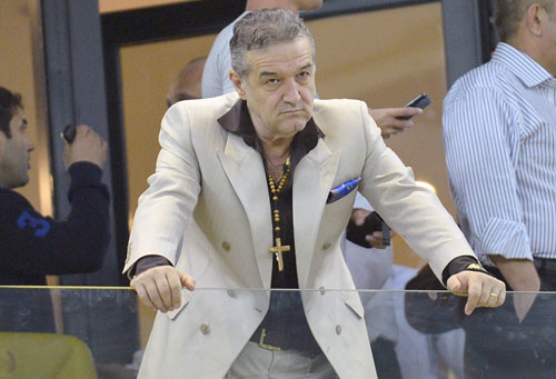 Planul lui Becali pentru Steaua post-Reghecampf: Olaroiu antrenor, Radoi „secund”